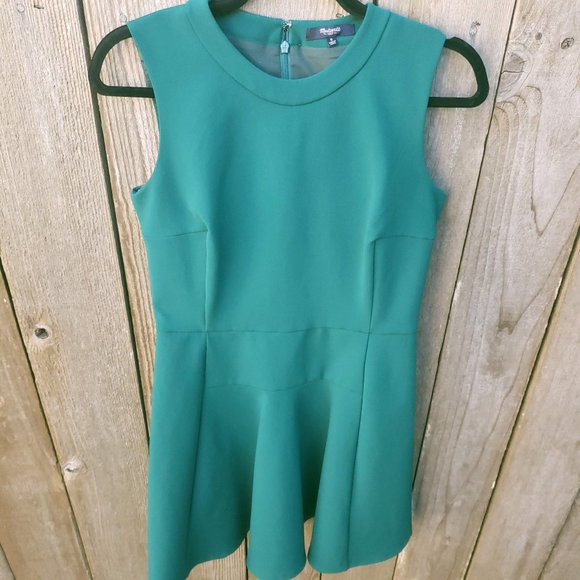 Madewell Anywhere Fit and Flare Dress - 6 - Picture 7 of 14